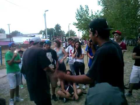 Naicen vs Ezafiro vs P.A.P.O - Batallas Esparta
