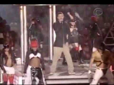 Super Bowl 2004 - Justin Timberlake pega peitinho da Janet Jackson