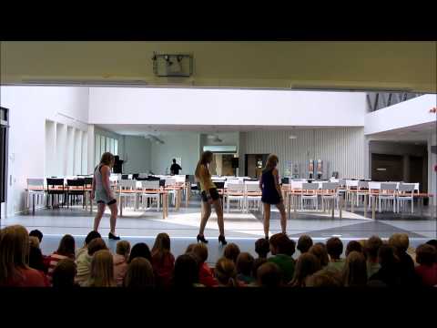 4RangHaeYoh (Pronounced Saranghaeyo)'s debut performance ~