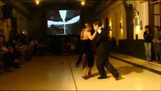 ANALIA CENTURION Y LEONEL MENDIETA EN LA MILONGA DE ARTIGAS