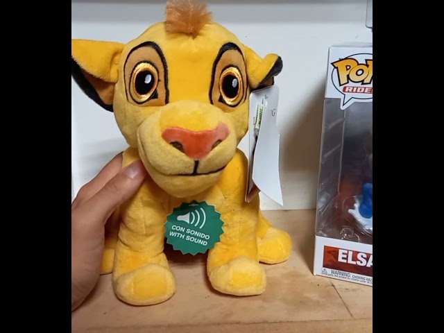 Vídeo relacionado con Simba-Disney Peluche (30 cm), diseño de Winnie Tsum, Color Amarillo y Rojo, (Lot de 1) (5873497)