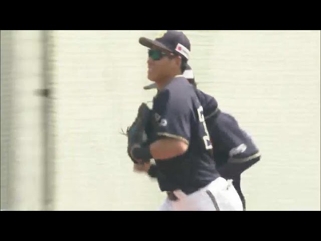 【ファーム】バファローズ・来田がフェンスにぶつかりながらジャンピングキャッチ!! 2021/4/24 H-B(ファーム)