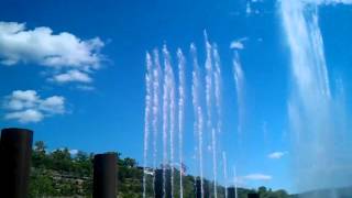 preview picture of video 'Branson Landing day display fire water show (Branson, Missouri)'