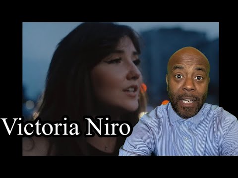 Uncle Momo Reacts to Victoria Niro - Молодий юначе