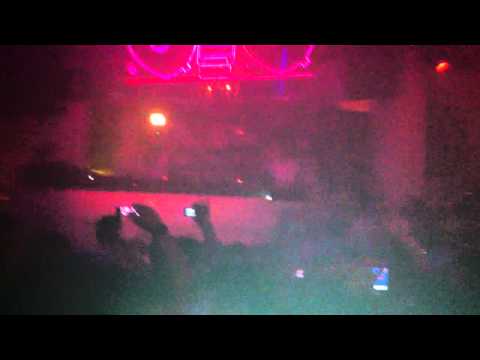 (13)-AVICII@PACHA-08.11