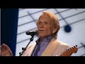 Brian Wilson - The Right Time (feat. Al Jardine) (Live on SoundStage - OFFICIAL)