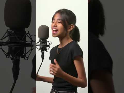 Hips Don't Lie | Cover by - Anukriti @Shakira #hipsdontlie #cover @anukriti