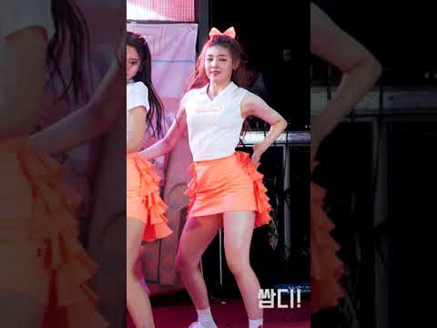 [4K] 20170827 애플비 (Apple.B) 명동 게릴라 공연 샌디 세로 직캠 (Full Ver.)