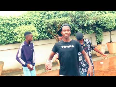 Menor Stwizzy "pra mudar de vida" by [@FlyMelodies ] (official vídeo clipe)