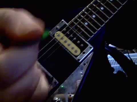 Maiden Style 'Gallop' Chunk Rhythm Guitar Lesson