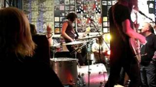 Band of Skulls "Light of the Morning" and "I Know What I Am" - 12/15/09