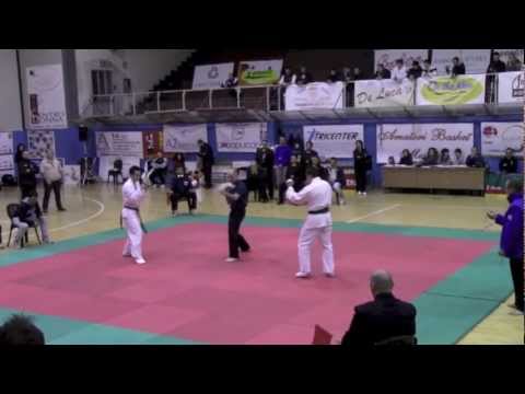 Kyokushinkai Karate AIKK Bologna - Gara Nazionale Messina Dic. 2012 - highlights