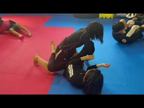 最強小学女子ノーギ柔術スパーリング