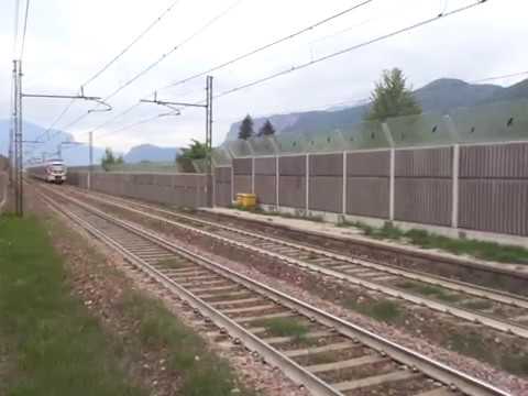 23.04.2019. TRENO REGIONALE ETR 526 JAZZ TRENTINO IN ARRIVO A LAIVES (BZ).