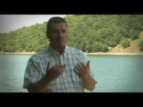 Ata që thonë: "Zemrën e kam të pastërt" - Vetëm Namazi i pastron Zemrat- Enis Rama