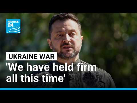 War-torn Ukraine celebrates resilience on anniversary of its independence