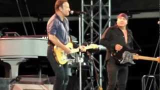 Bruce Springsteen & E Street Band: I Don't Wanna Go Home & Higher and Higher