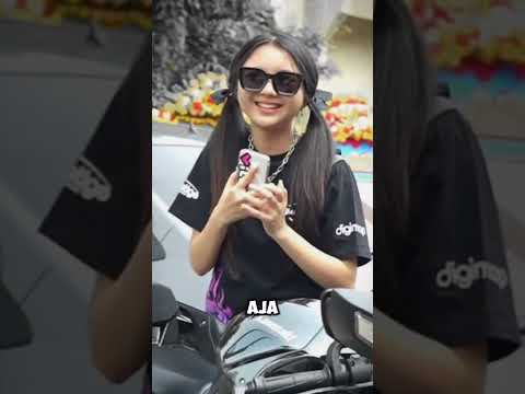 A motorbike with a 150 thousand exhaust??!!!