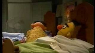 Sesame Street - Ernie plans for bed