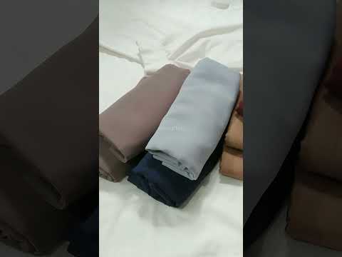 Temukan gaya baru yang bikin kamu tampil lebih percaya diri! 🌟 Siap jadi pusat perhatian? Cek koleksi ini! 👗✨