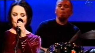 Sophie Zelmani - Happier Man (Live Svart Eller Vitt).mpg