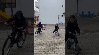 Devran ve Onur bisiklet yarışı yaptılar #shorts