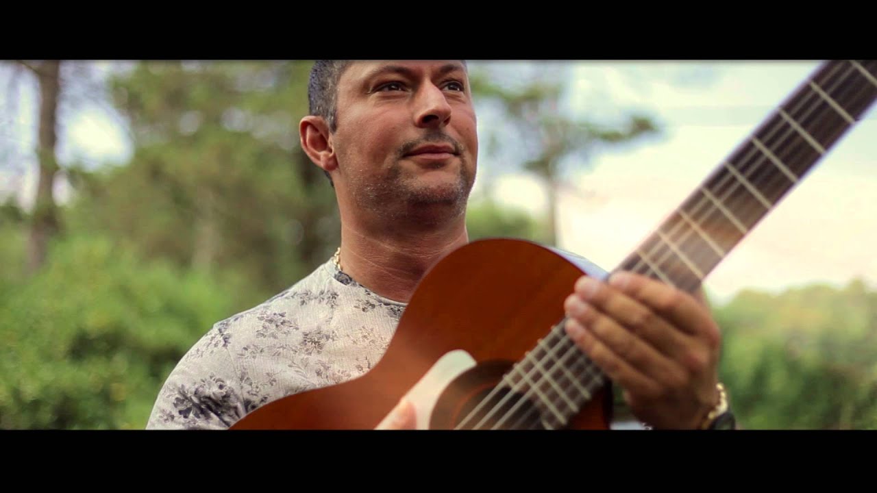 PACO Gipsy "Baïla Con Alegria" (Clip Officiel)