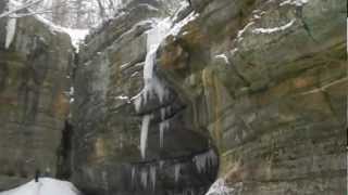 preview picture of video 'tonti canyon, starved rock state park, utica, IL 2012 Jan'