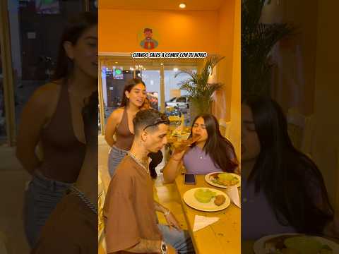 Cuando sales con tu novio #humor #shortvideo #comedia #comedy