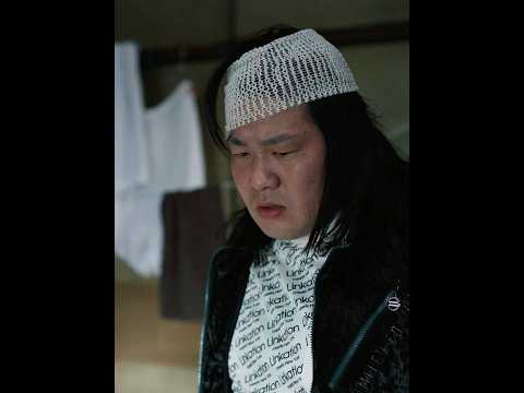 サンクチュアリ -聖域-：小頼が相扑をやめることになったため、母親に殴られた。#相撲 #サンクチュア #ストーリー #コメディ #shorts