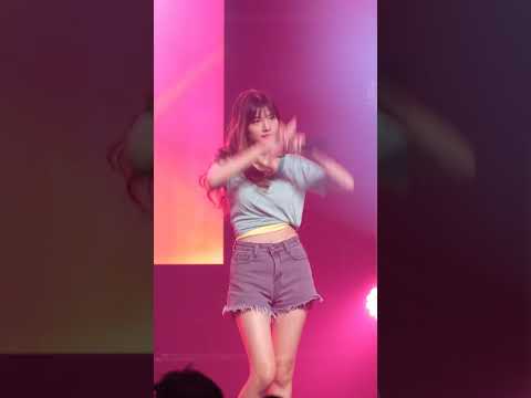 20230408 Castella Neko Kaburi Praeploy Fancam Focus