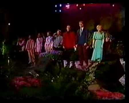 TENAVATÄHDET - Kultainen nuoruus