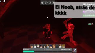 Escapamos Do Palhao No ROBLOX...