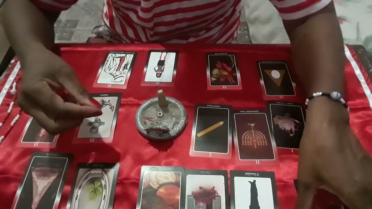 Como Limpar, Energizar e Consagrar seu Baralho.