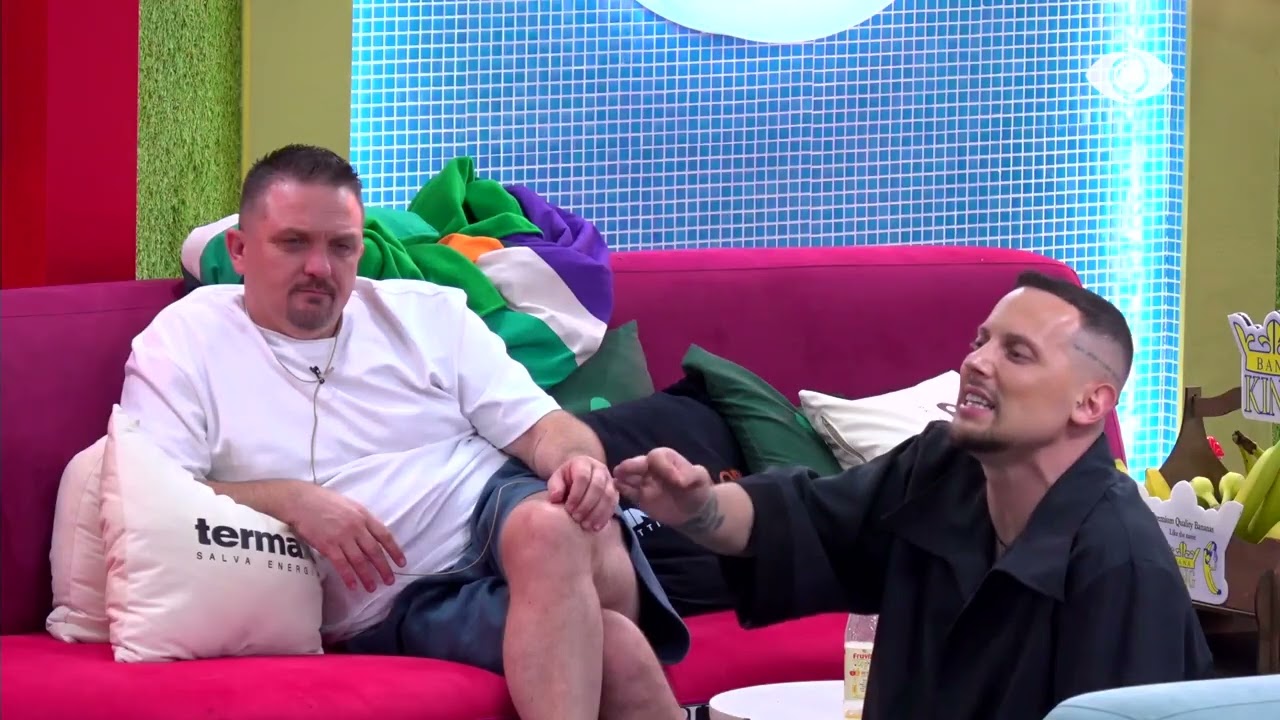 “Unë rri me çunat që ta plasin ty syve ballit”/ Graciano-Romeos: Kujt do t’i jap unë llogari jashtë?