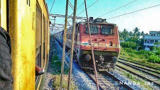 preview picture of video 'Itarsi(ET) WAP-4 moving with 12295 Sangamithra Superfast Express'