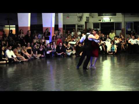  Guillermo Barrionuevo  and  Mariela Sametband  are  dancing  to  the  milonga  "  El Torito  "  at  Rosario Tango Festival  in  2015