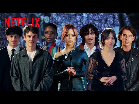 afbeelding The Cast Explains the Different Types of Outcasts at Nevermore