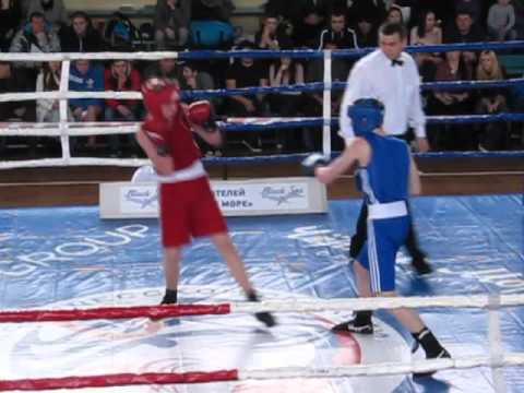 (54 кг) Хампус Броман (Швеция) 1:2 Максим Молодан (Украина)