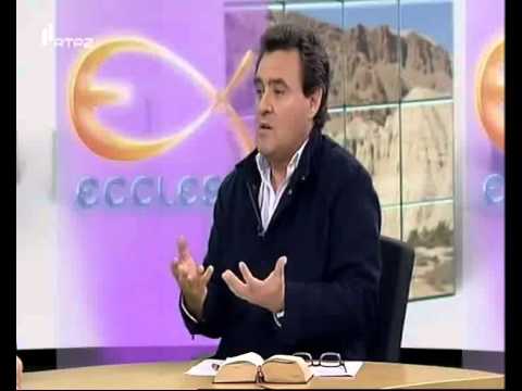 Apresentação da liturgia dominical pelo padre João Lourenço e Juan Ambrosio.