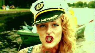 Jennifer Rostock - Der Kapitän (Official Video)