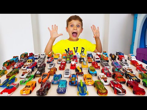 Roma and Diana have fun with toy cars | Hot Wheels City
