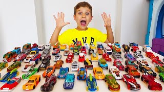 Download lagu Roma and Diana have fun with toy cars | Hot Wheels City mp3