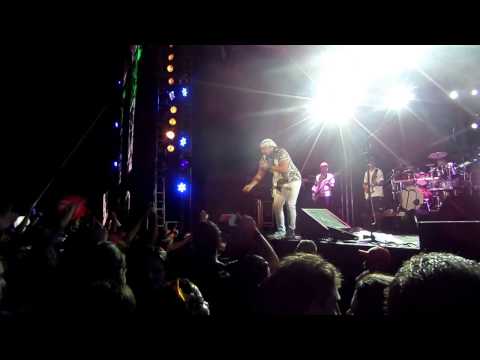 "Vou te amar o ano inteiro" - Bell Marques - Camarote Parador 2017 - Recife/PE