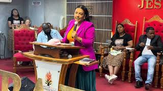 Larissa Pires | Vaso que Lhe Apraz " Testemunho Muito Forte " VEJAM O QUE DEUS FEZ NA VIDA DELA 🥹😱