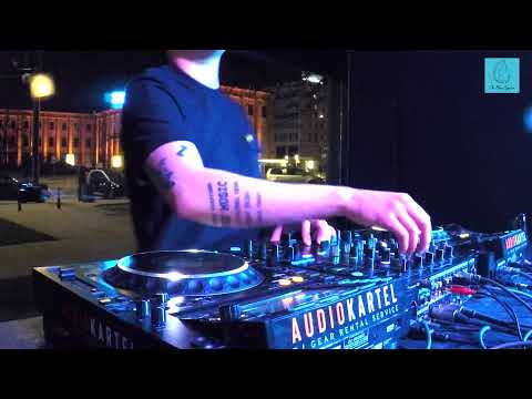 The Blue Oyster: Mabu / 02.04 / 20 - 21