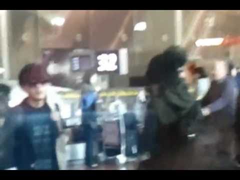 120403 - Super Junior Leeteuk & Ryeowook at CDG France