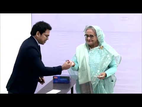 Video Thumbnail: Bangladesh's Hasina plans to return from exile in December