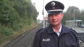 preview picture of video 'Gefahr an Gleisen: Tipps zur Sicherheit im Bahnhof'
