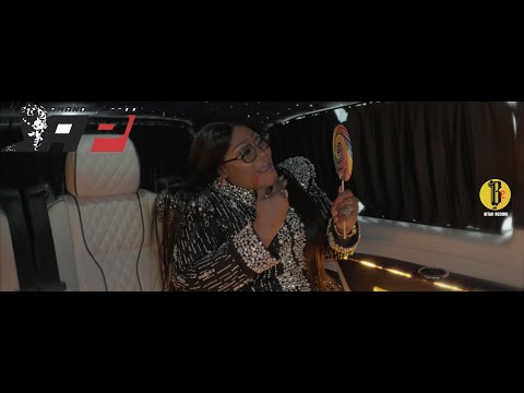 Amandine La Reine D'empire and Bitar Record